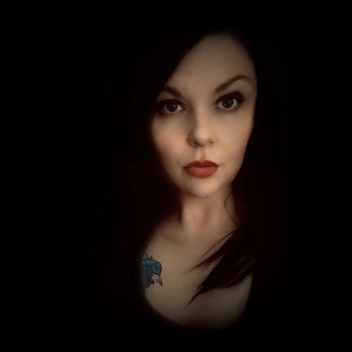 @laurasbeatingart