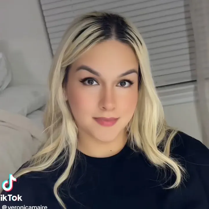 @veronicamaire