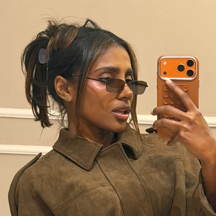@kellyreales