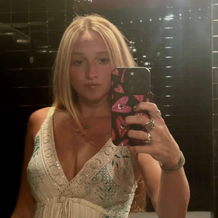 chloemangeee