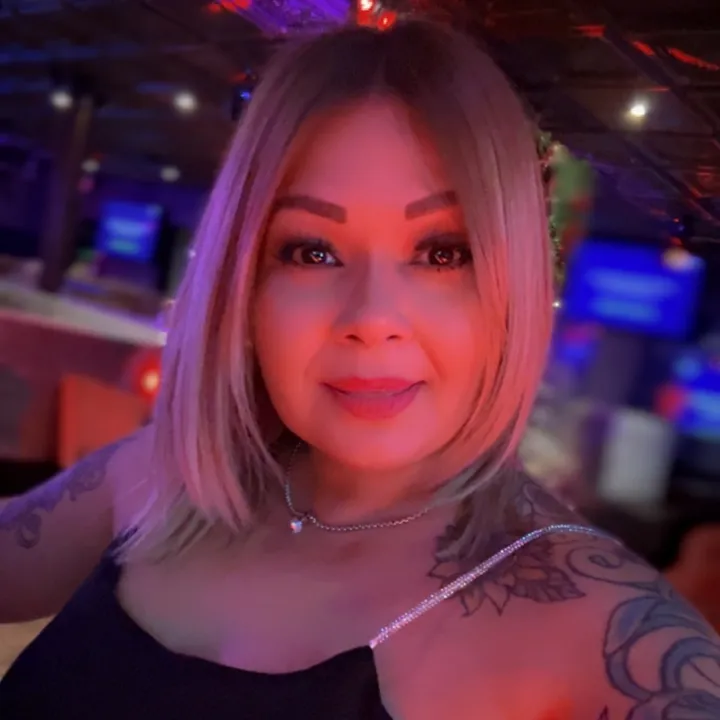 @latinasnailssbyirma