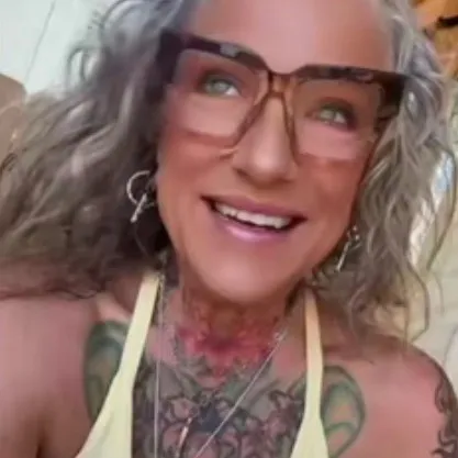 leighnaqueenoftrolls