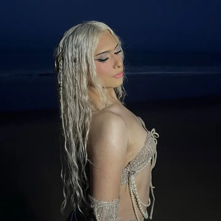 syrenn.slays