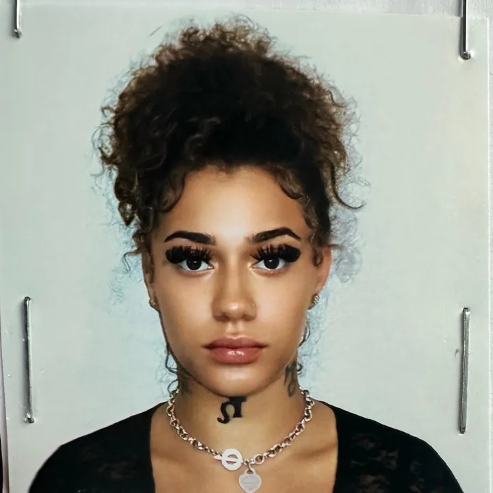 iamnevaehakira