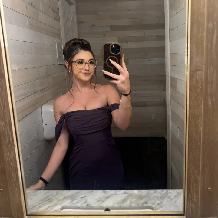 @zoeycakezz