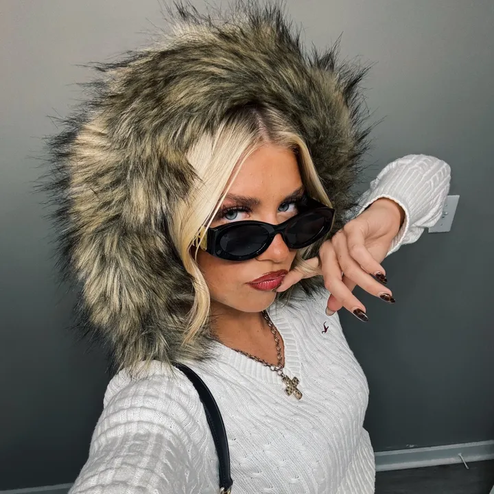 zoe_mirabel