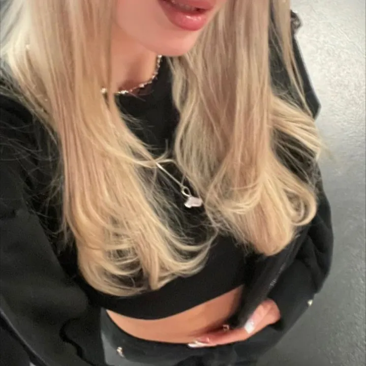 heyitsarai_