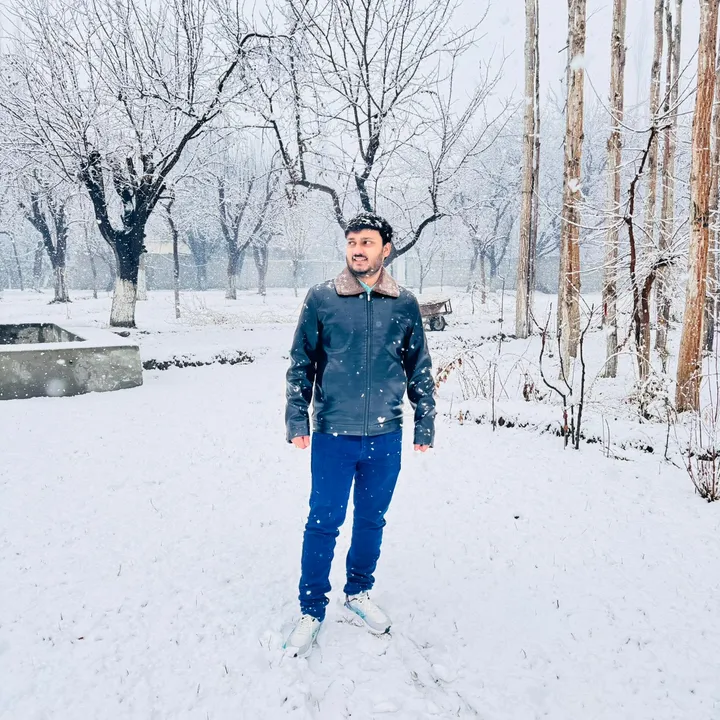 @naveedalam_