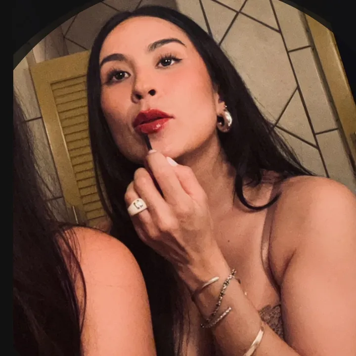 lolaesellsaz