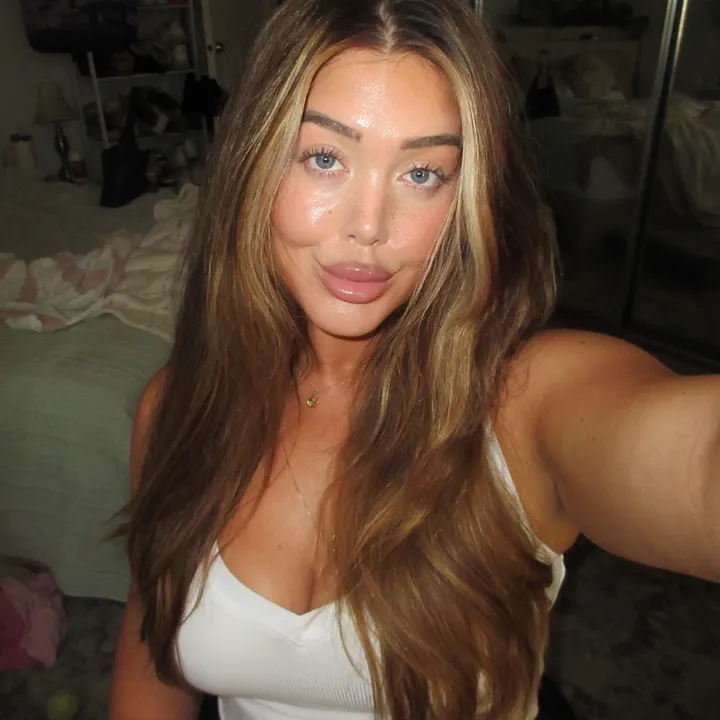 @brookeebell_
