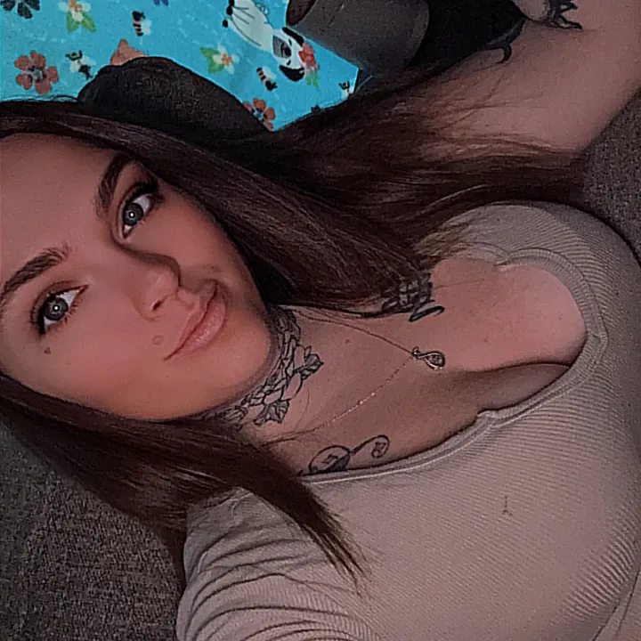 tattedbrunettexo23