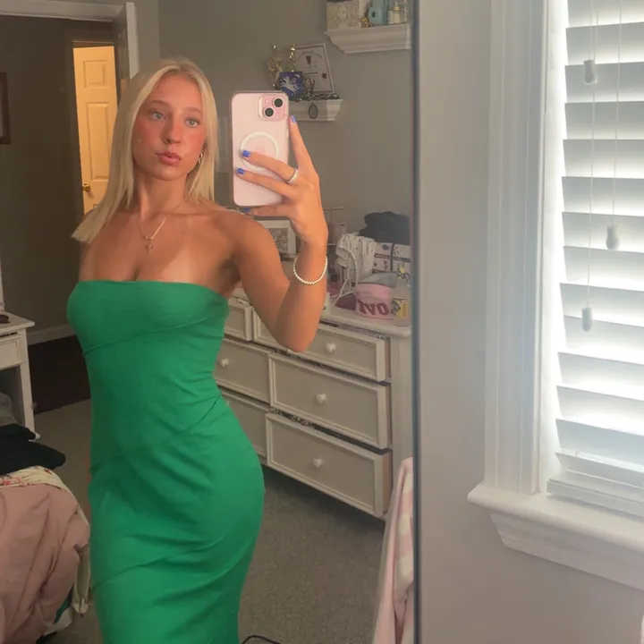 .adrianna.rose