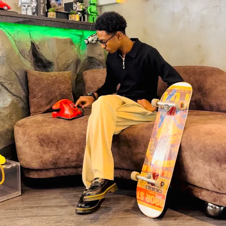 @danieskate