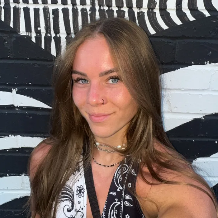 x.megannelson