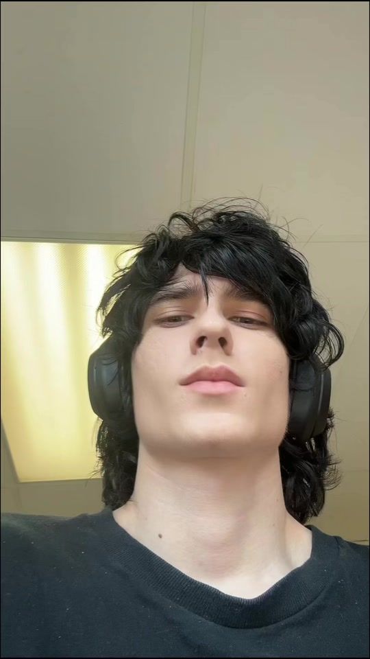 TikTok video thumbnail by schizo_insomniac