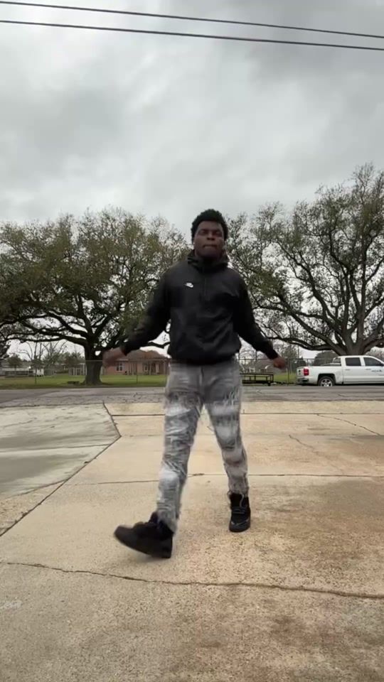 TikTok video thumbnail by jigglikerob