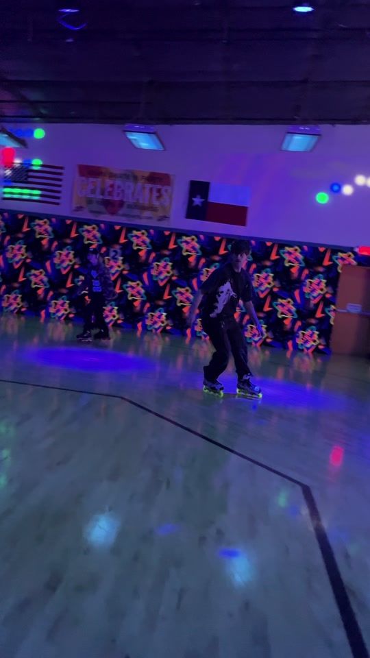 TikTok video thumbnail by smalltownrollerskater