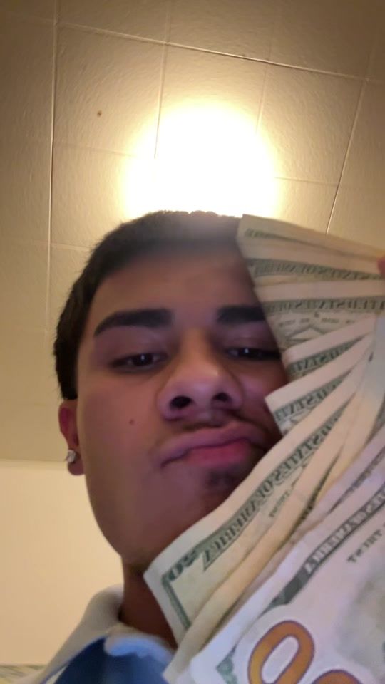 TikTok video thumbnail by 2tavi8