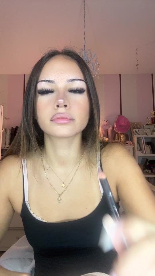 TikTok video thumbnail by bellakairo