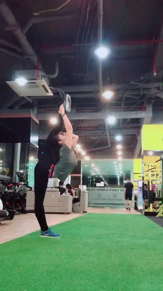 TikTok video thumbnail by chloepham1910